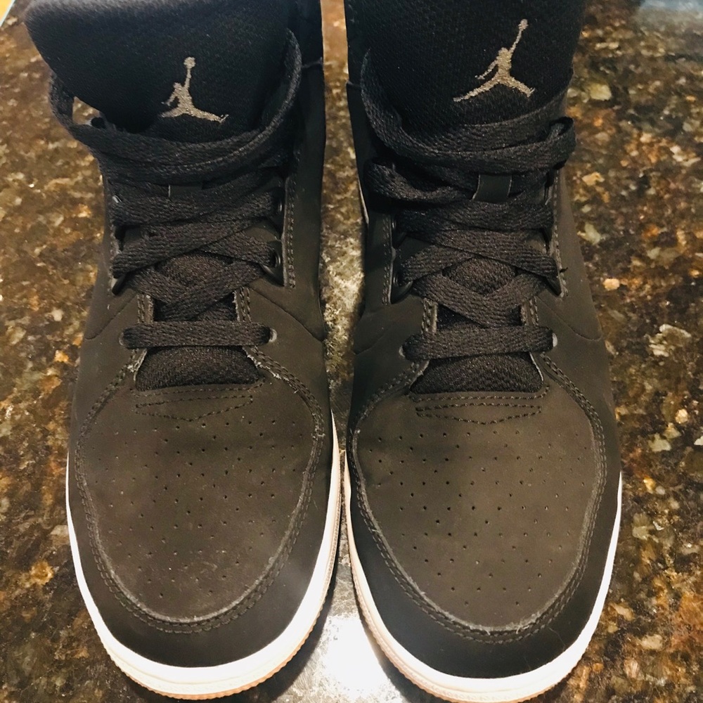 Air Jordan boys sneakers. Almost NEW!